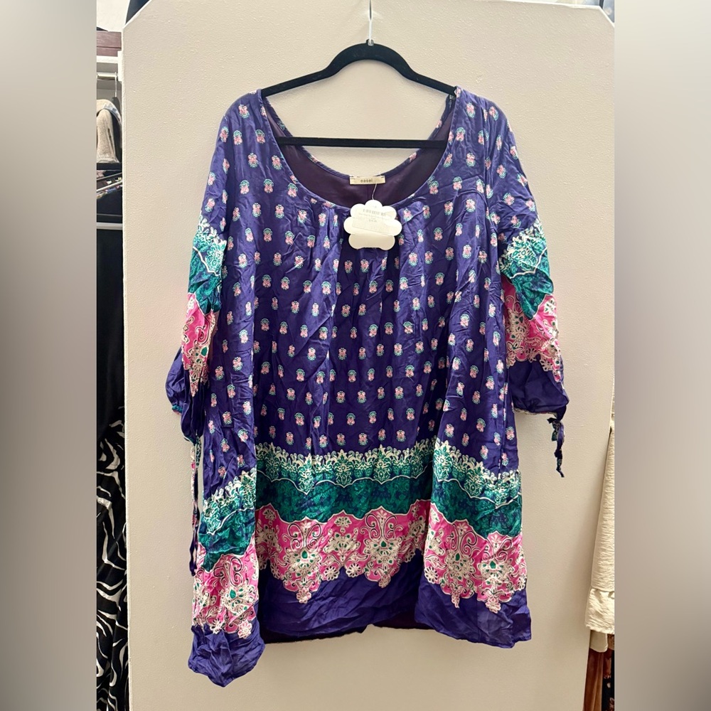 NWT boutique patterned dress!…